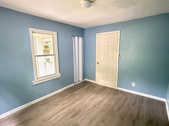 5th image of 3590 Dallas Ave
