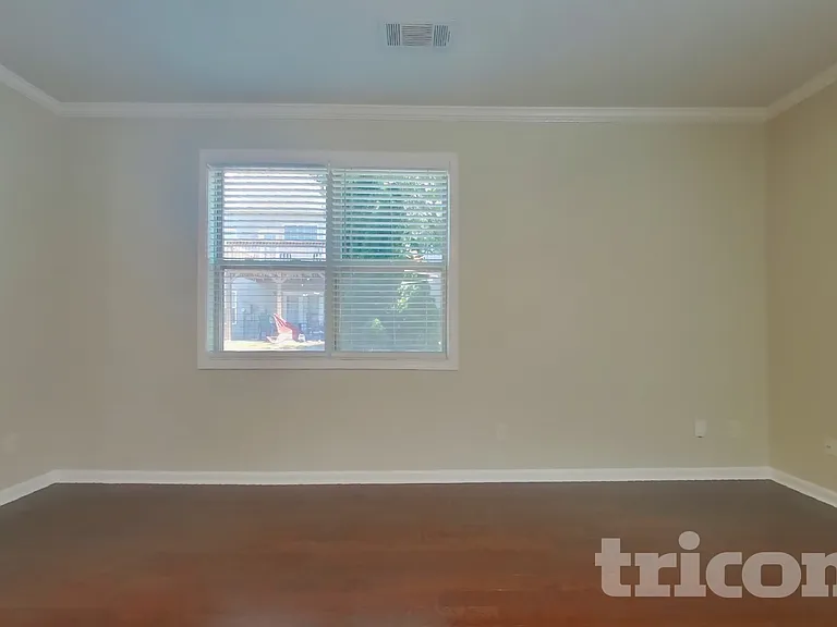 223 Madison Ave — Photo 2