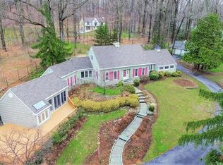 637 Valley Rd, Watchung, NJ 07069