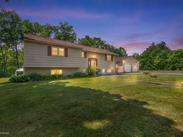 54 Blayne Street, Dixfield, ME 04224