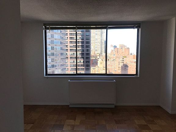 5th image of 429 E 52nd St APT 25J