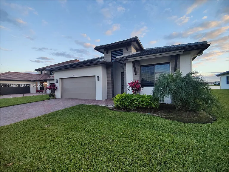 5077 Gambero Way — Photo 2