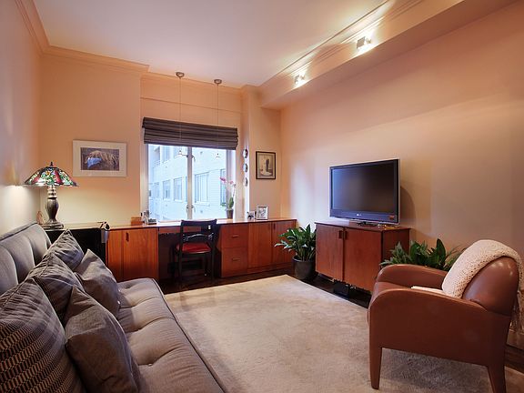 5th image of 200 E 57th St APT 12D