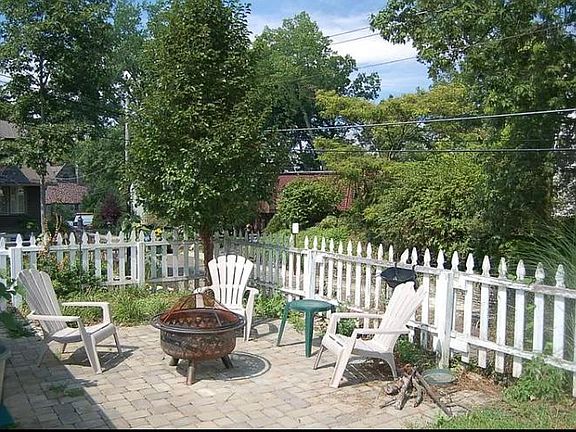 5th image of 2711 Dayton Ave