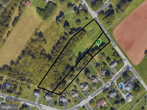 1185 Greenbriar Rd, York, PA 17404