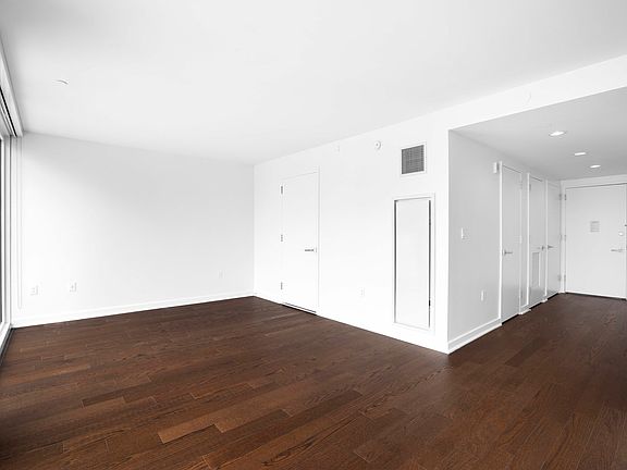 4th image of 400 W 113th St APT 1213