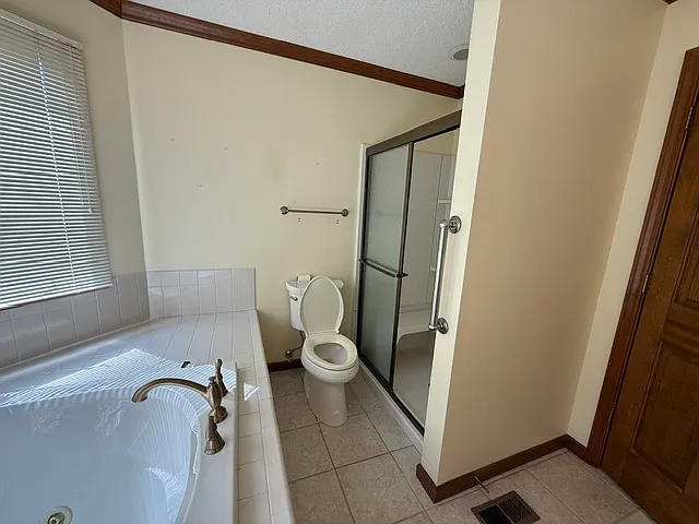 590 Wedgwood Dr — Photo 42
