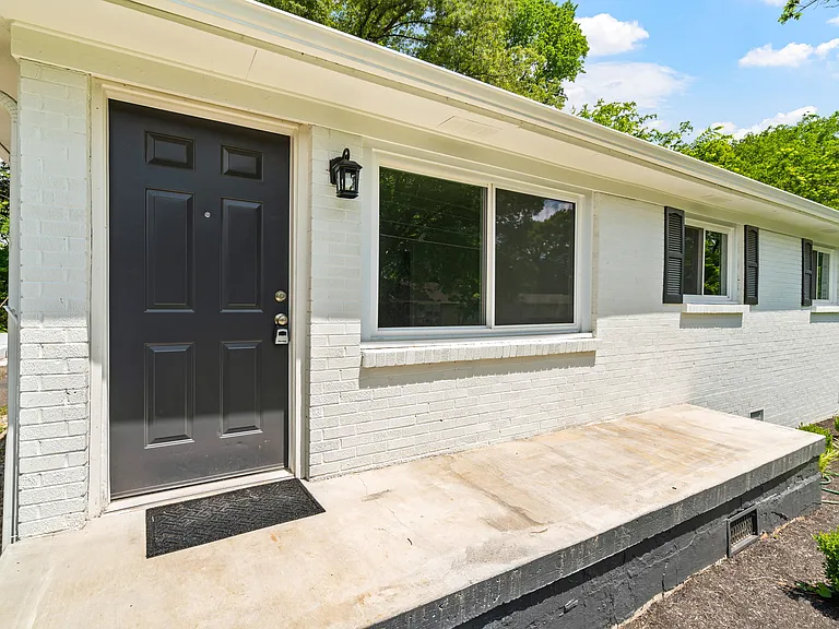 415 Taliwa Dr — Photo 2