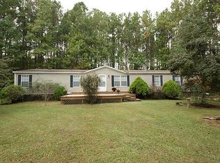 948 Waterfowl Ln, Huger, SC 29450