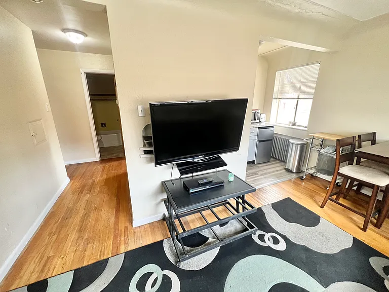 Hillside Apartments — Photo 46