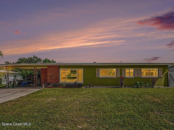 3rd image of 2731 Pine Ridge Dr