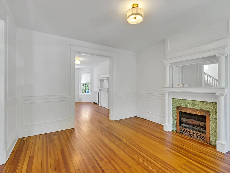 2611 11th St NW — Photo 11