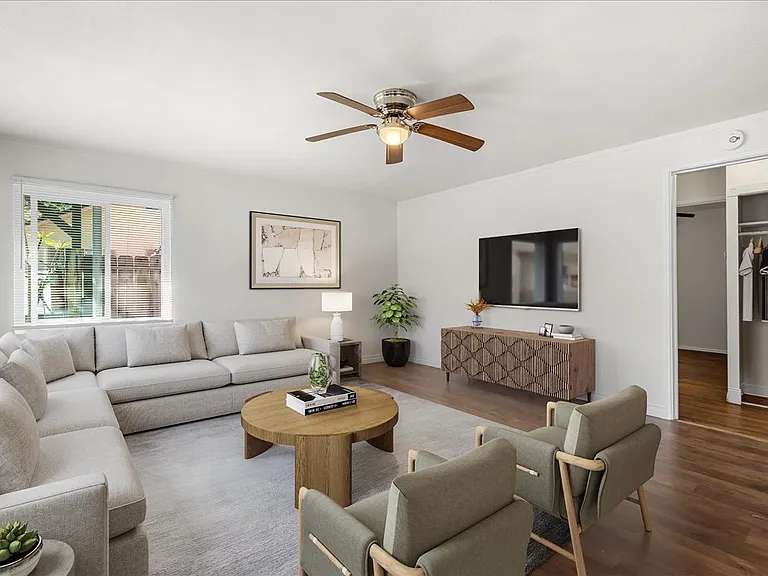 3538 Curlew St #40 — Photo 1
