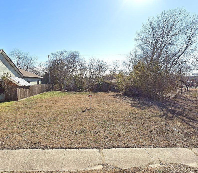 1st image of 916 E Dashwood St
