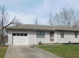 197 SE 51st Rd, Warrensburg, MO 64093