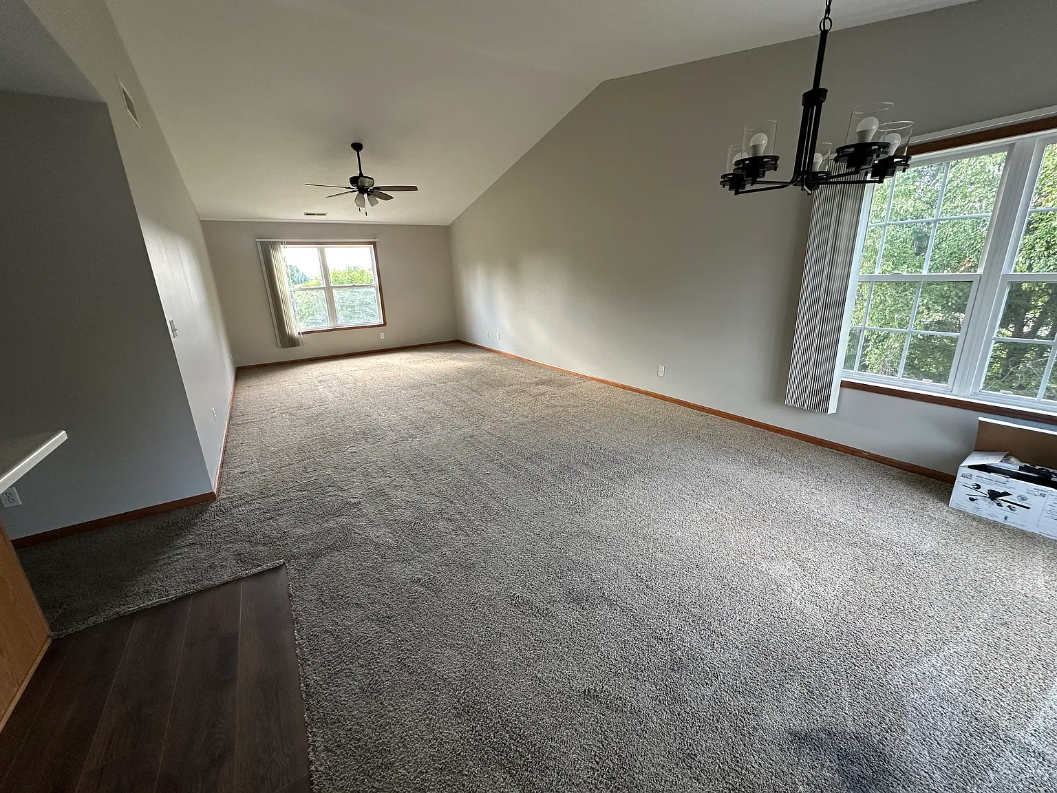 2 bed, 1376 sqft, $1,600 — Photo 2