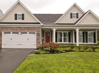100 Atlantis Ln, Lake Frederick, VA 22630