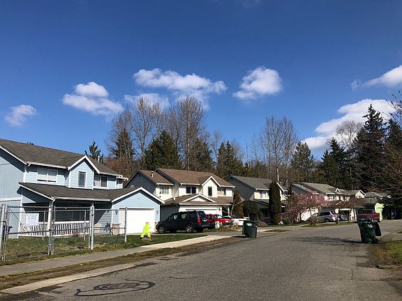 5th image of 9212 148th Street Ct E