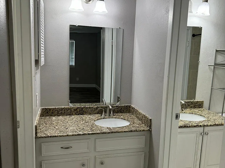 515 Shealy St — Photo 15