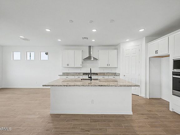 4th image of 2405 E Dolcetto Drive