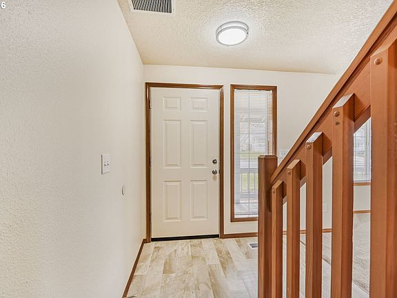 2nd image of 15917 SW Sundew Dr