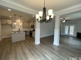 116 Spruce Hollow Cir, Spring Lake, NC 28390