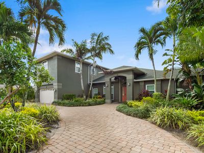 2456 Longboat Dr, Naples, FL, 34104