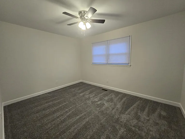 1443 Larkhall Dr — Photo 15