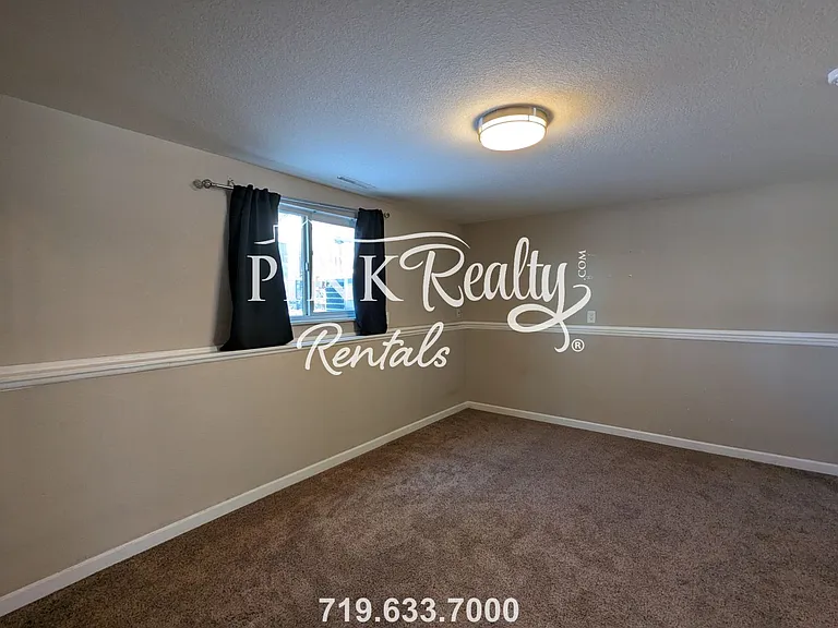 1730 Luna Dr — Photo 17