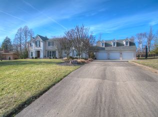 2612 Shaker Rd, Lakeside Park, KY 41017
