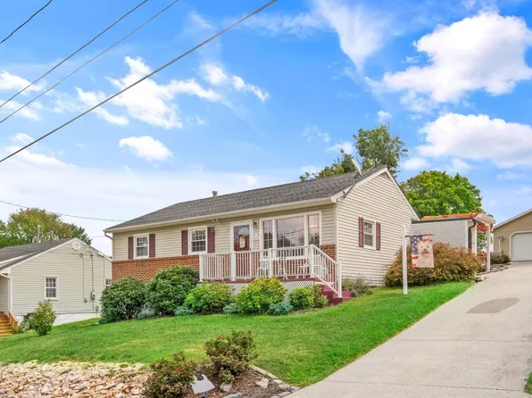 611 A St, Staunton, VA 24401