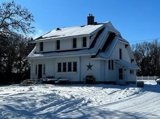 1190 S Lake Dr, Watertown, SD 57201