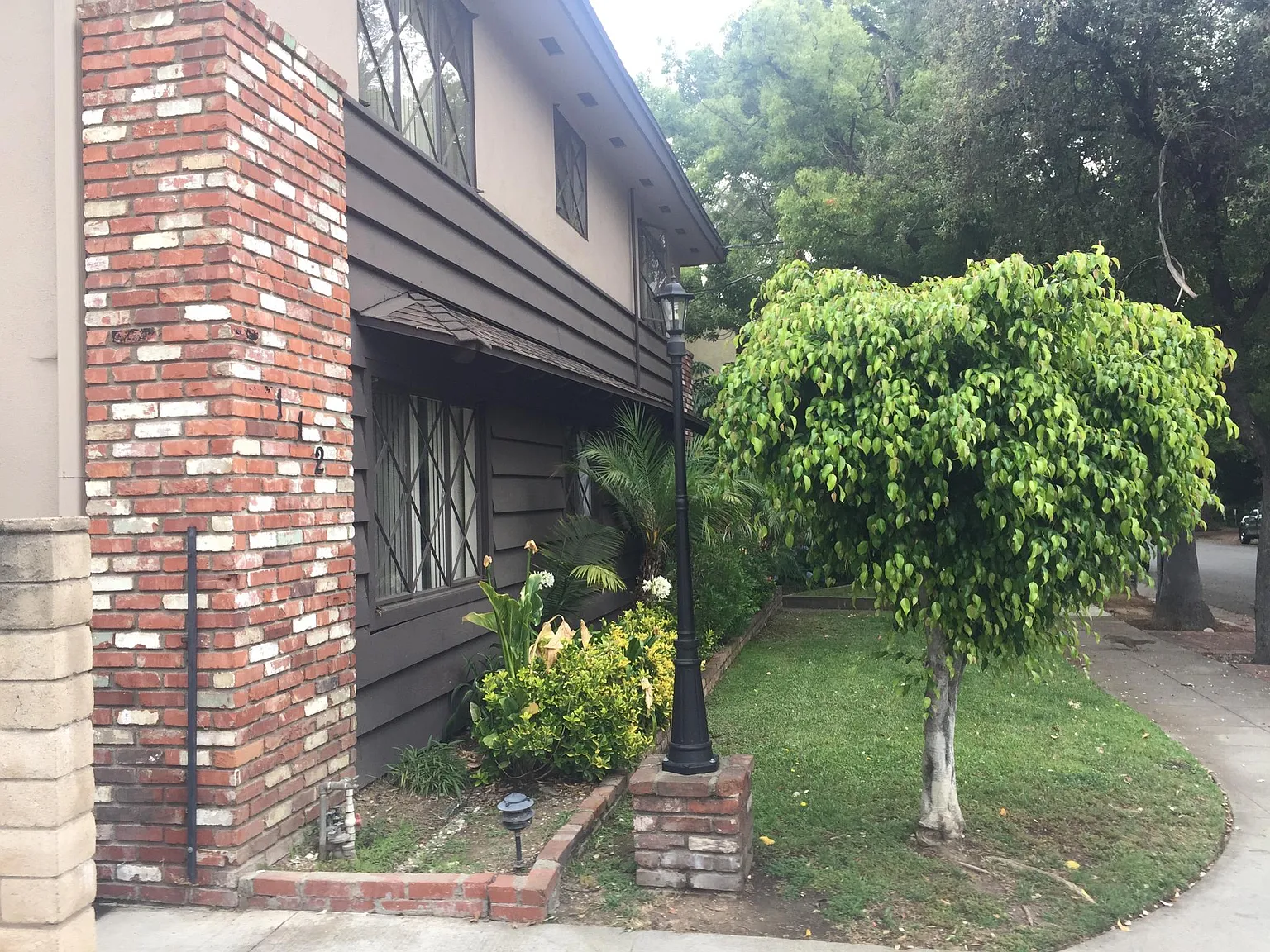 2 bed, 950 sqft, $2,995 — Photo 3