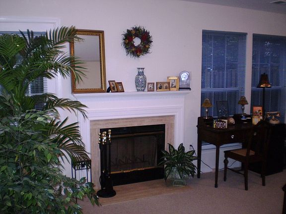 3rd image of 6 Duck Pond Ct