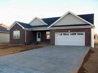 308 Castleton Ct, Vine Grove, KY 40175