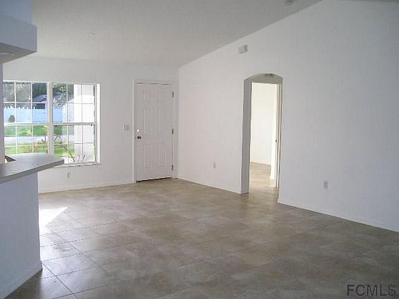 3rd image of 31 Lindberg Ln