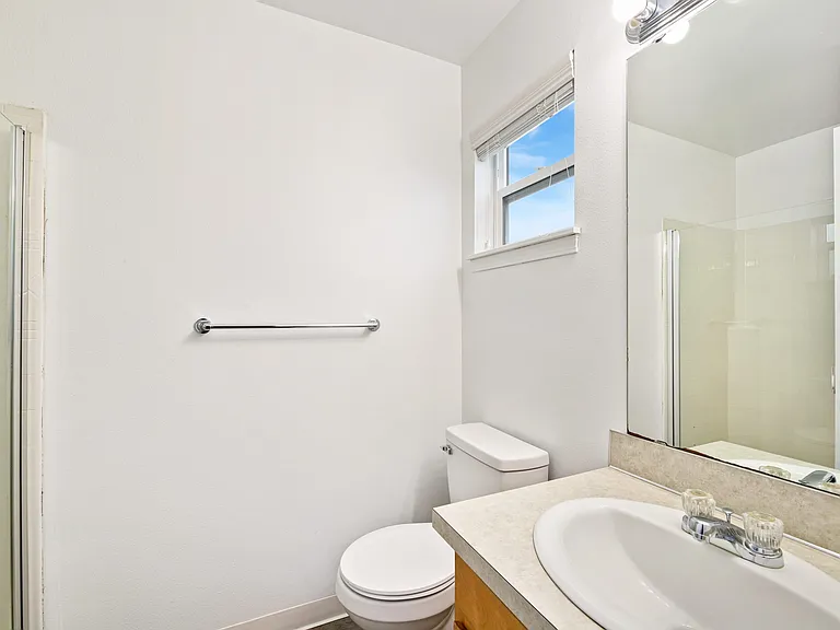 Shorewood — Photo 15