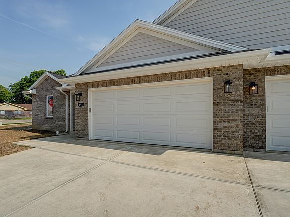 2nd image of 896 Maridon Ct