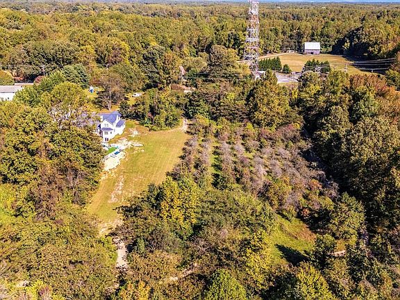 3rd image of 49 Old Solomons Island Rd