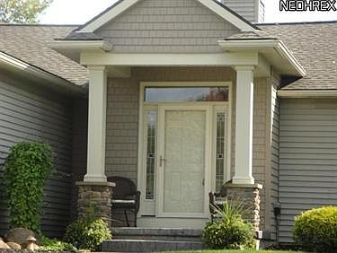 2nd image of 4745 Emerald Woods Dr