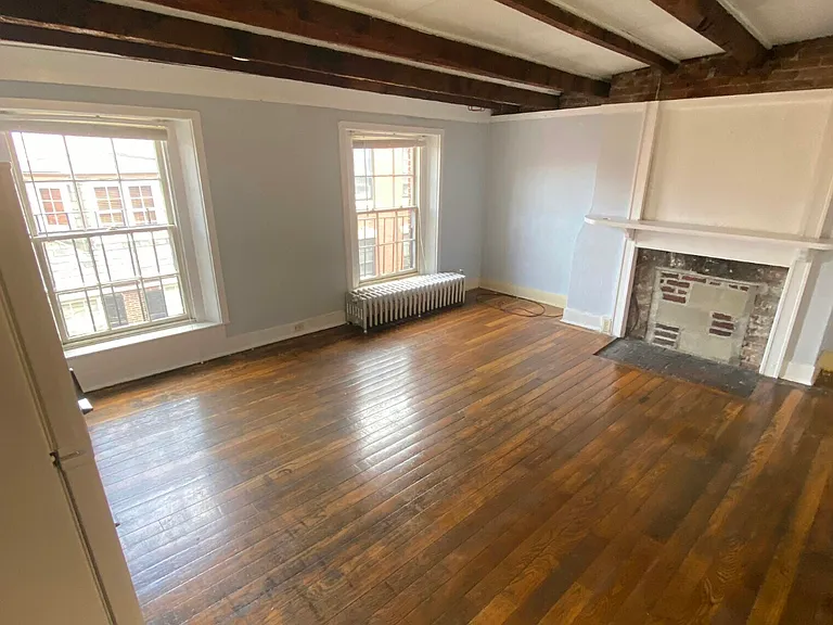 90 Myrtle St #8 — Photo 6