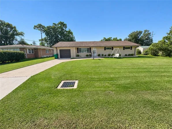 179 Elm St, Hahnville, LA 70057