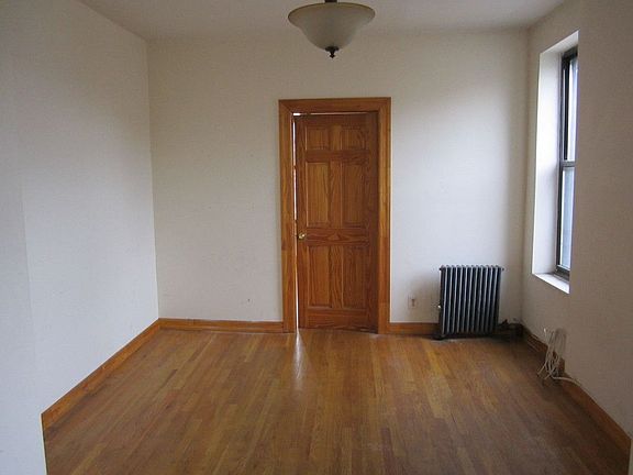 5th image of 224 Sterling St #Do2