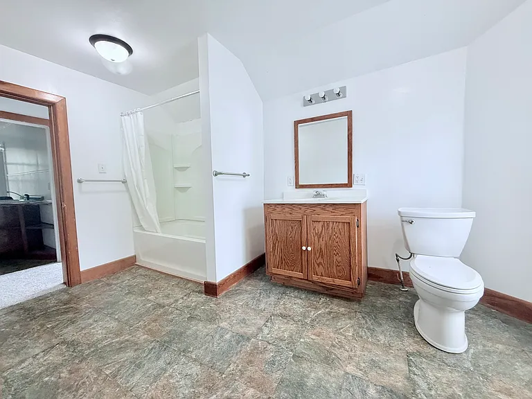 601 Clark St — Photo 19