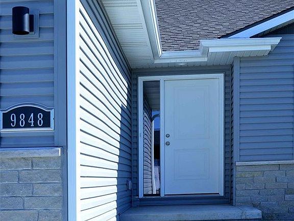 2nd image of 620 N 105th St