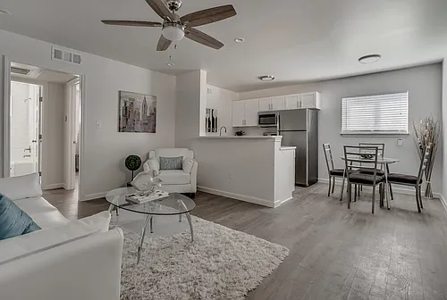 5005 San Jacinto Photo 1