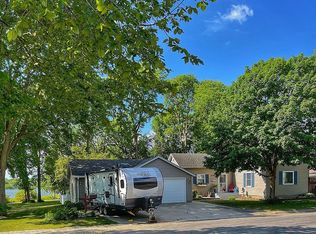 87 5th Ave NW, Waverly, IA 50677