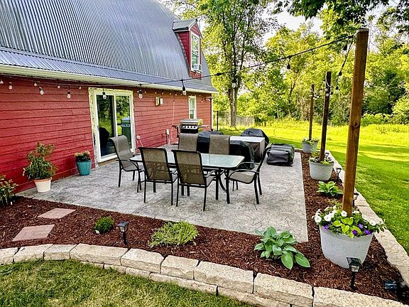 3rd image of 3710 60th Ave SW