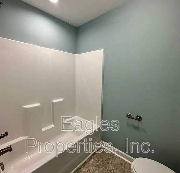 451 Fallingbrook Dr — Photo 27
