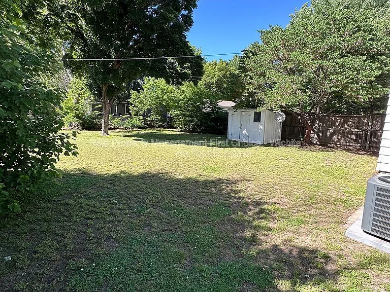 2448 E Aloma St — Photo 16